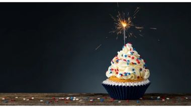 birthday cupcake
